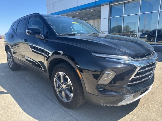 2024 Chevrolet Blazer 3LT in Black — front three-quarter view